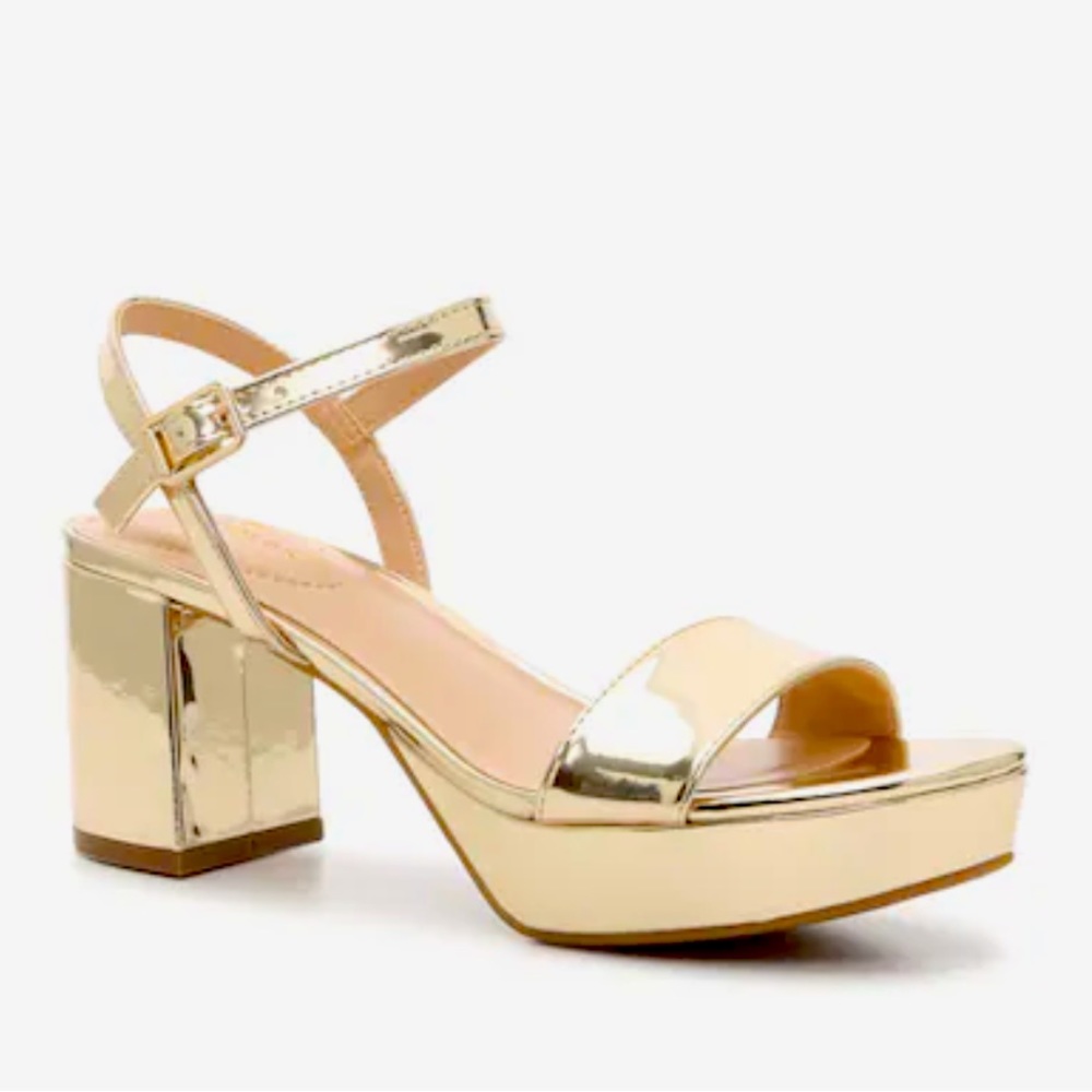Bandolino Pennie Platform Sandal